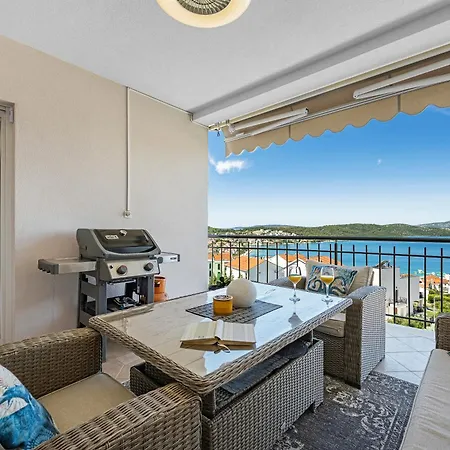 Ciovo Breeze טרוגיר