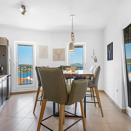 Apartment Ciovo Breeze